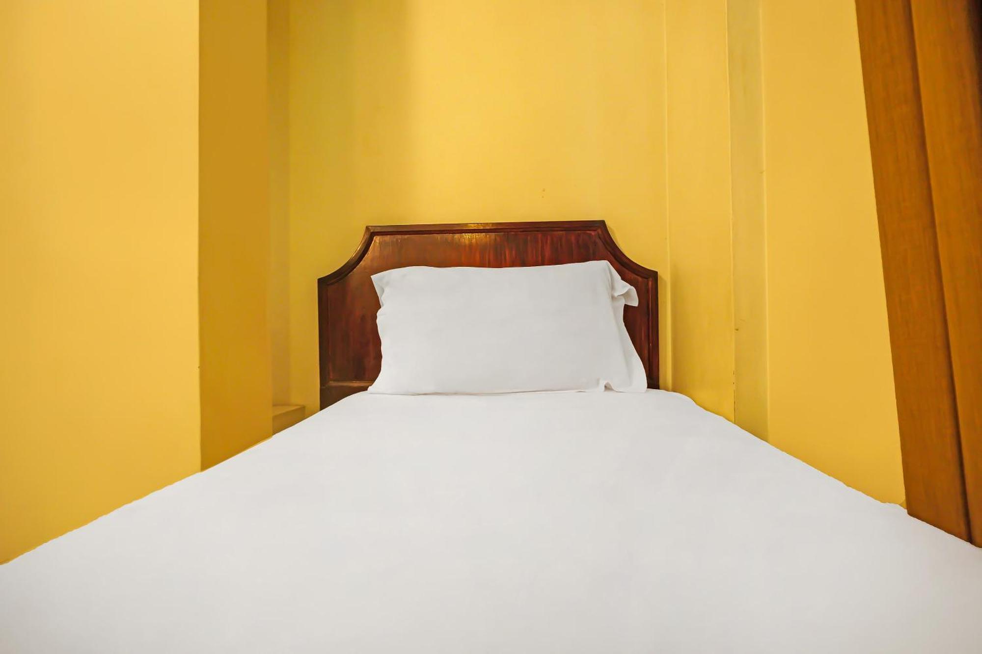 Super Oyo Collection O 92690 Hotel Limas パレンバン エクステリア 写真