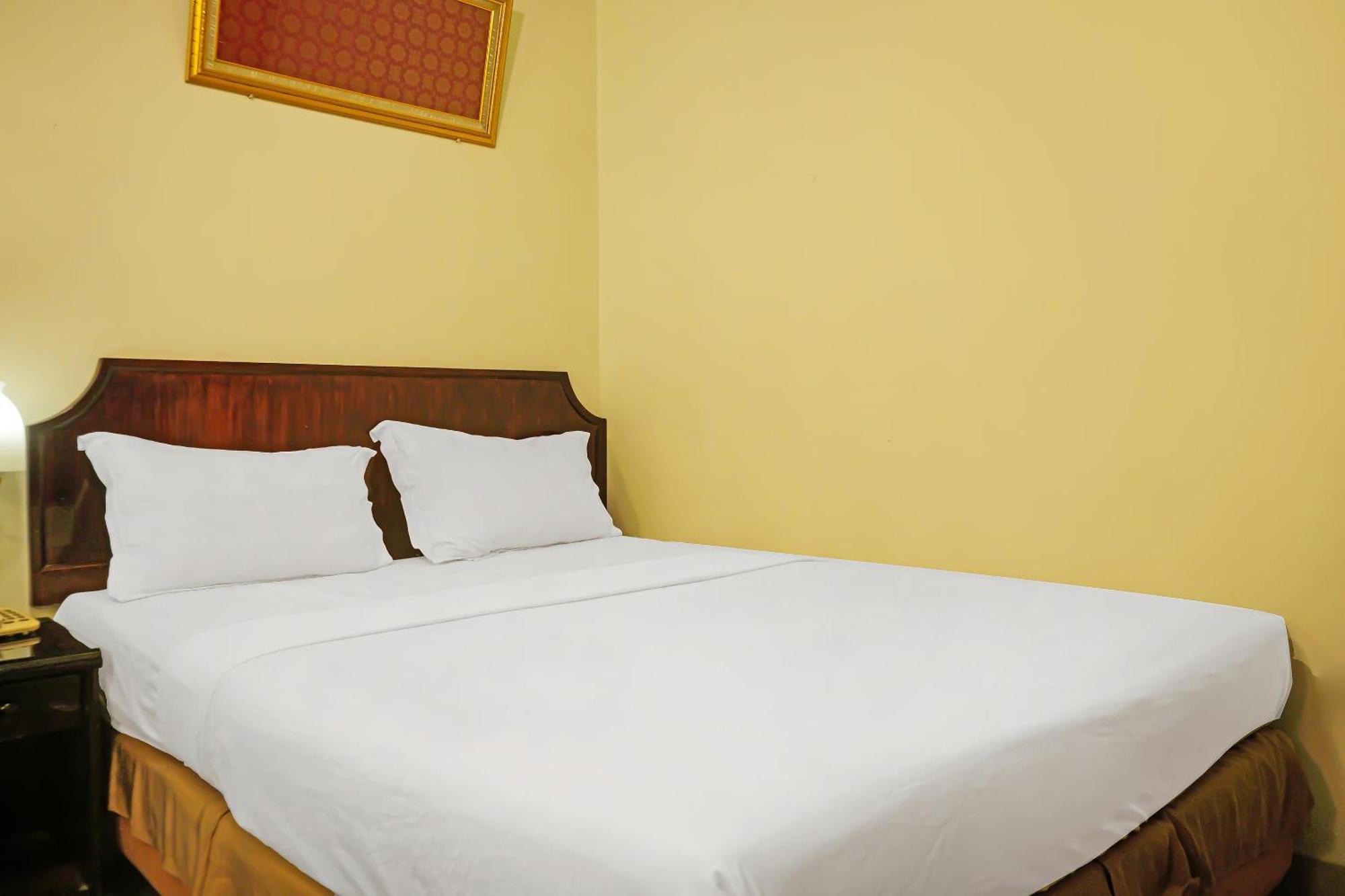 Super Oyo Collection O 92690 Hotel Limas パレンバン エクステリア 写真