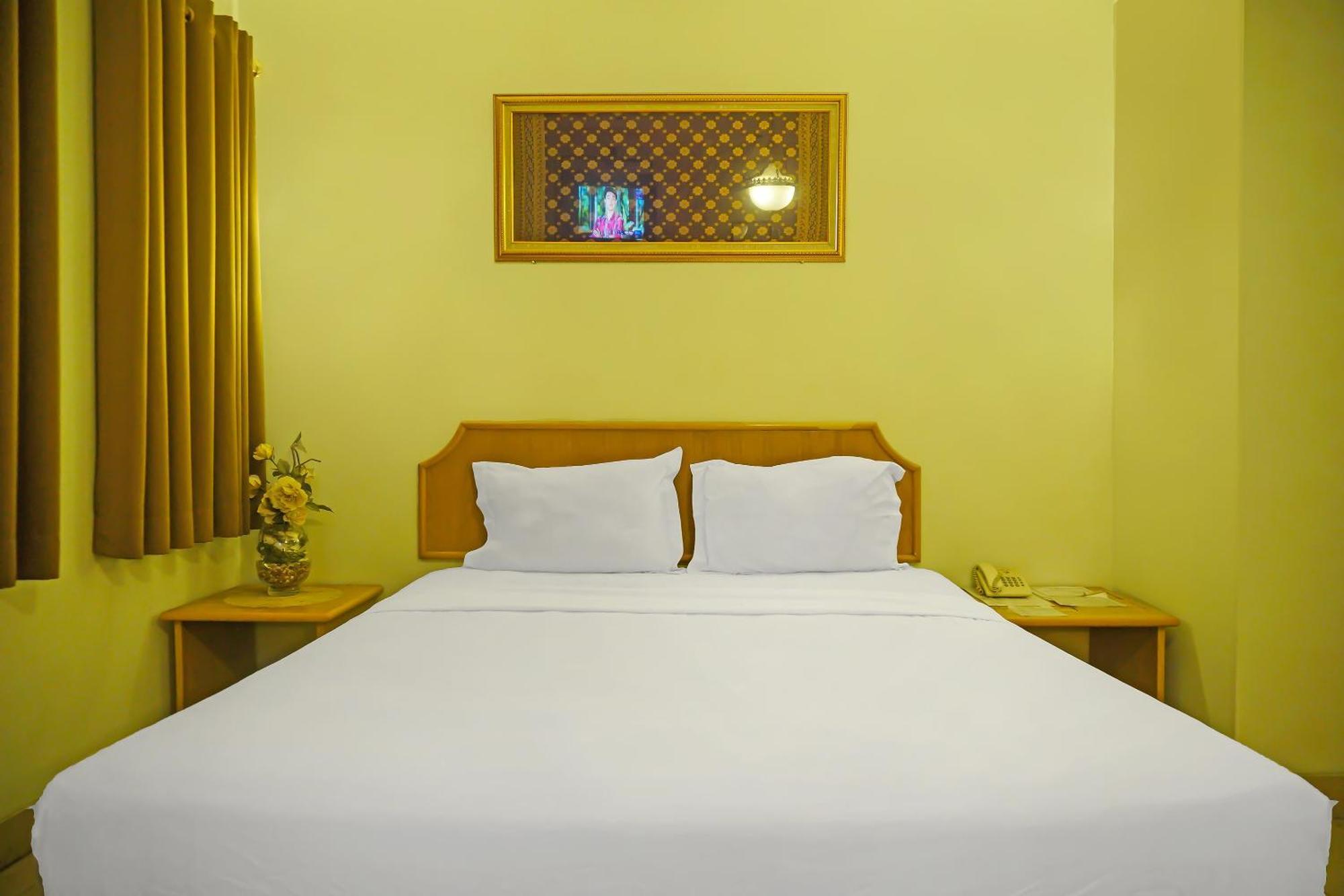 Super Oyo Collection O 92690 Hotel Limas パレンバン エクステリア 写真