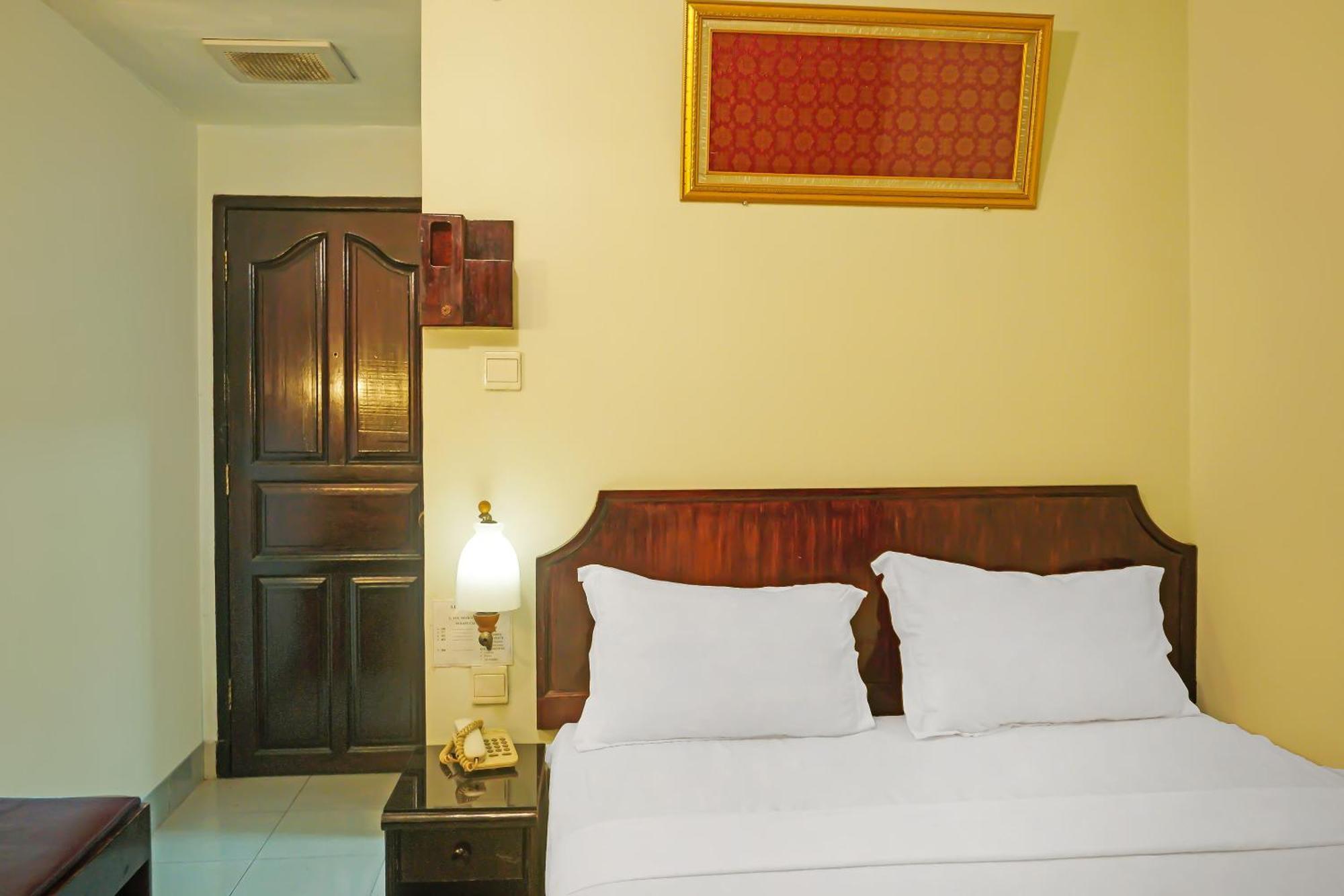Super Oyo Collection O 92690 Hotel Limas パレンバン エクステリア 写真
