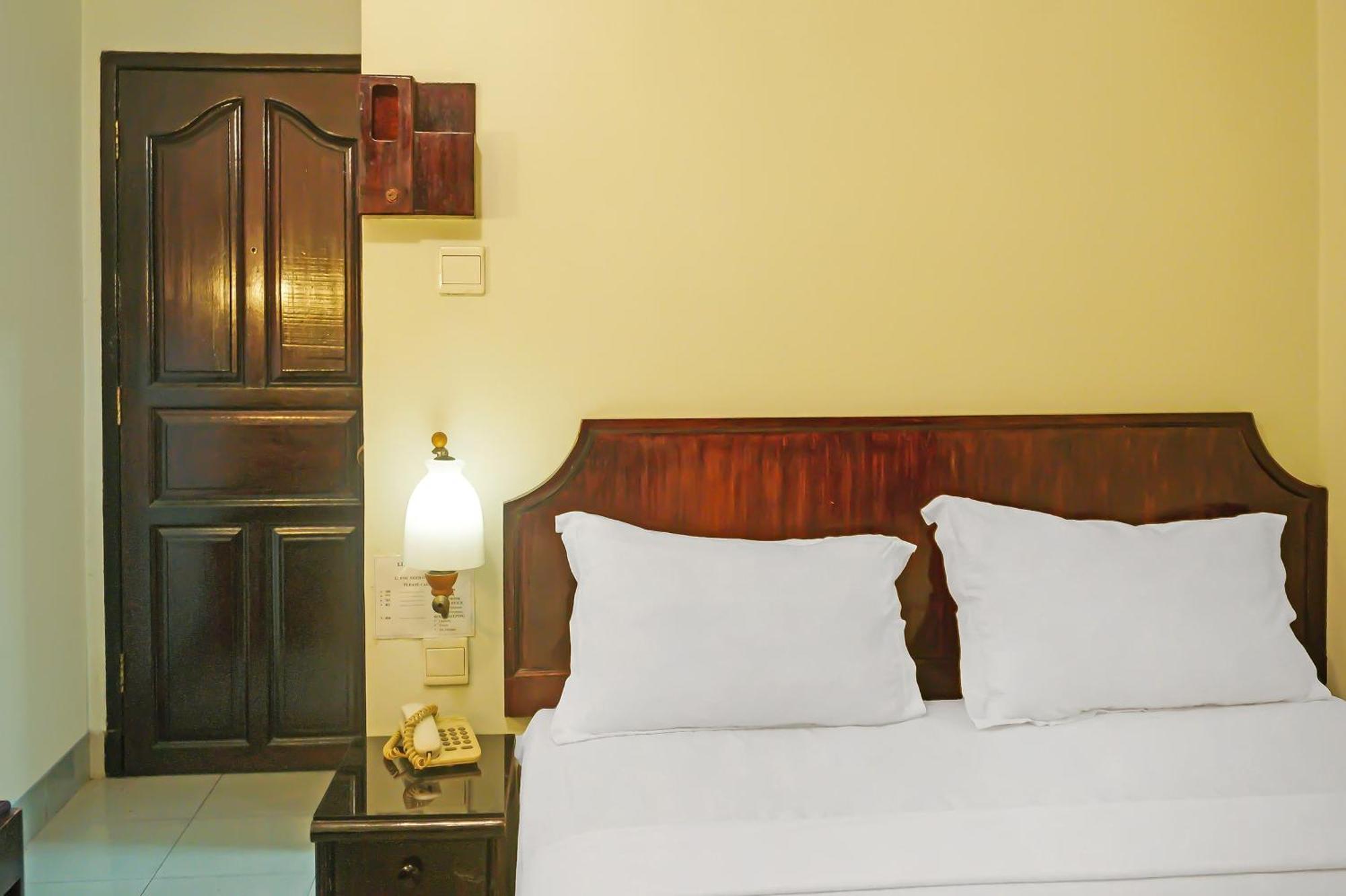 Super Oyo Collection O 92690 Hotel Limas パレンバン エクステリア 写真